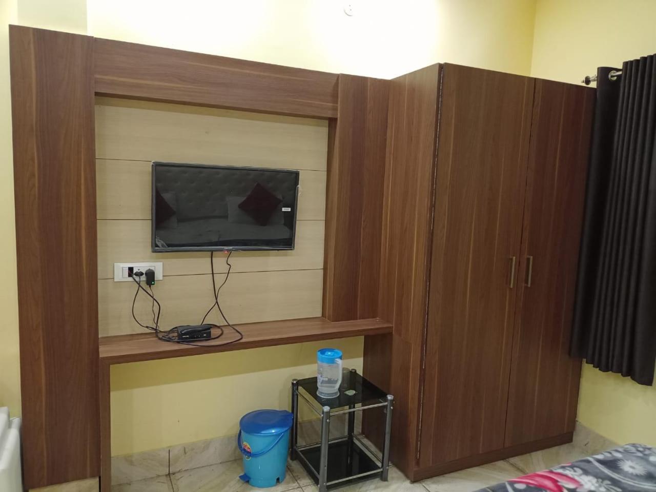 Hotel Vinayak Inn Haridwār Pokoj fotografie